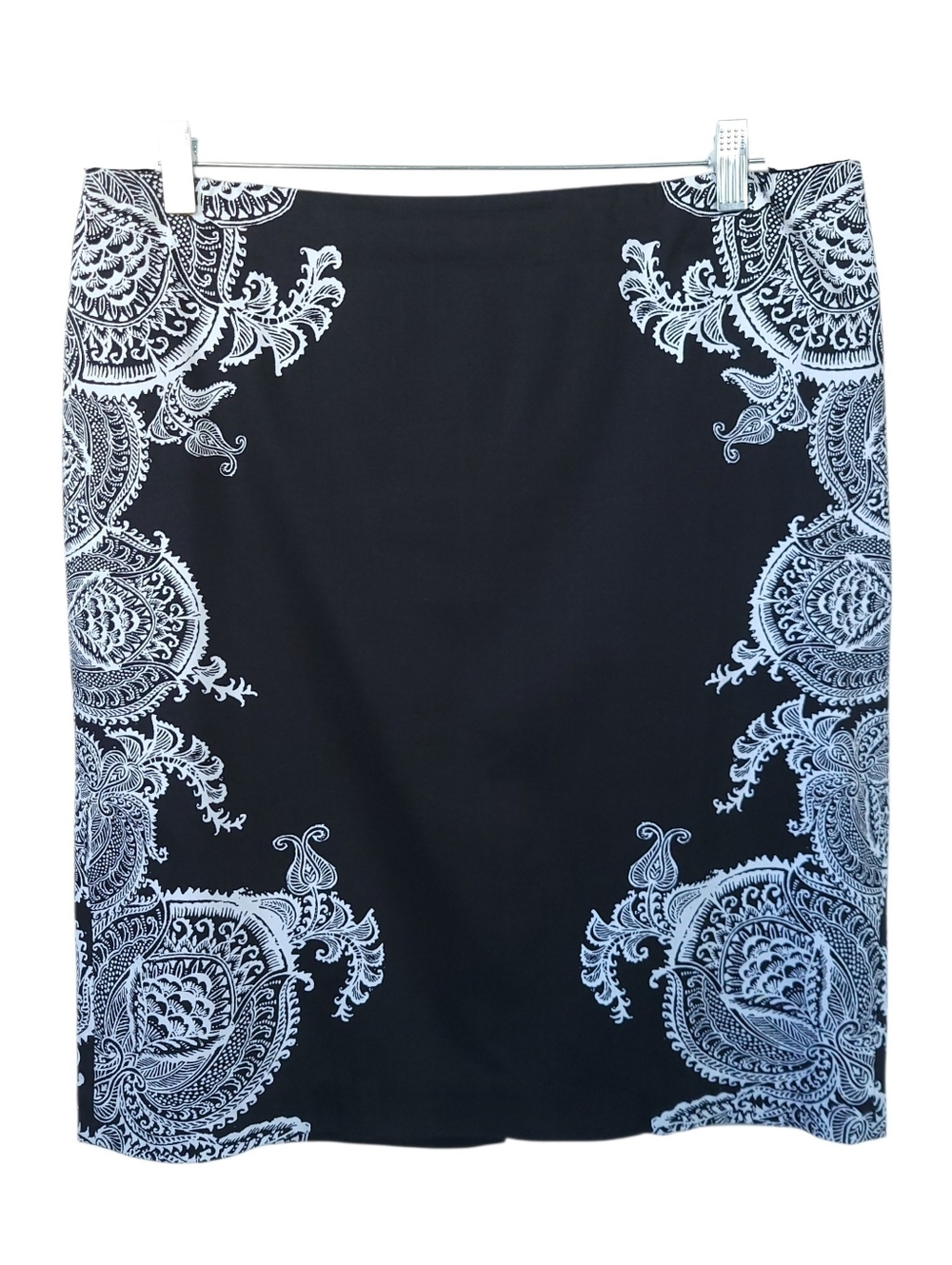 Lord & Taylor Black White Paisley Pencil Skirt‎ 12 Lined Stretch Office Classic